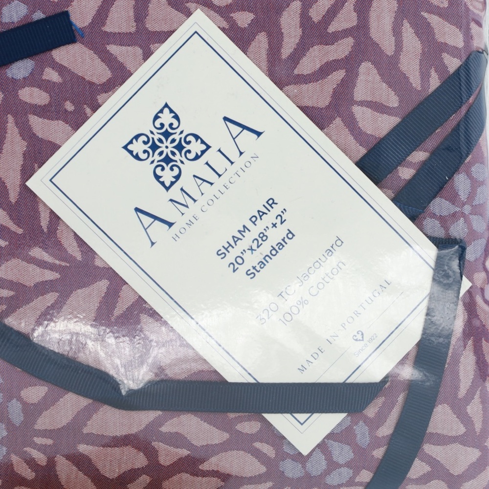 AMALIA HOME COLLECTION SHAM PAIR 20"x28"+2" Standard Size 320 TC Jacquard‎